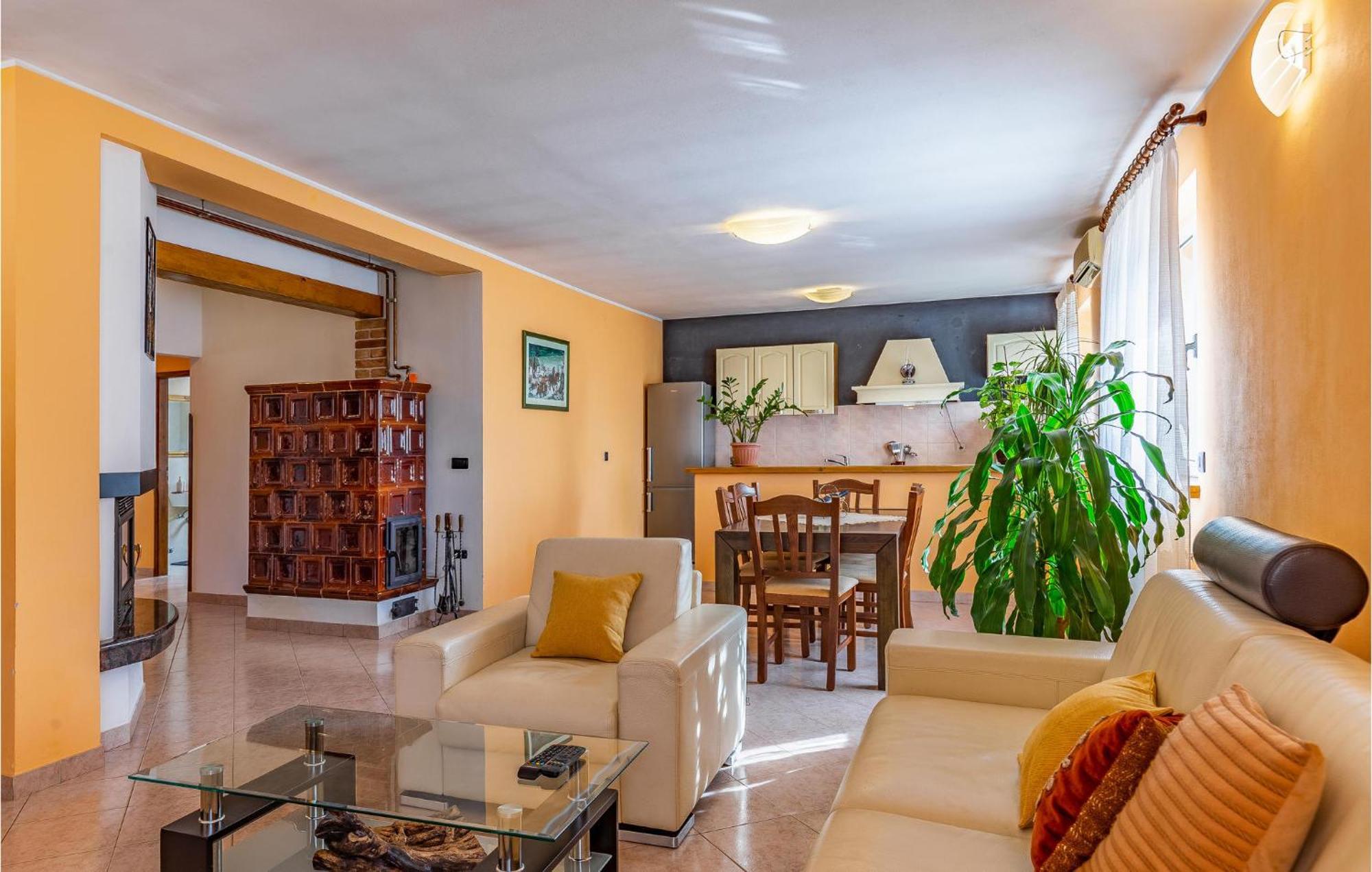 Lovely Home In Sisan With Outdoor Swimming Pool Luaran gambar
